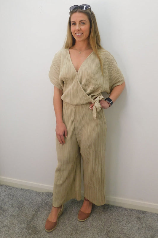 Ladies Crinkle Pleated Cropped Jumpsuit Cream